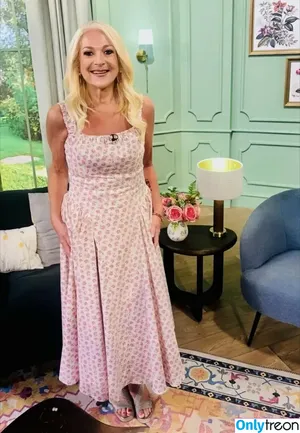 Vanessa Feltz / vanessafeltzofficial nude photo #0078