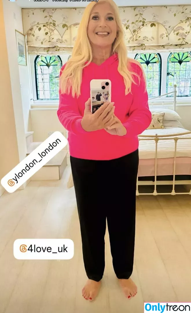 Vanessa Feltz голая photo #0022 (vanessafeltzofficial)