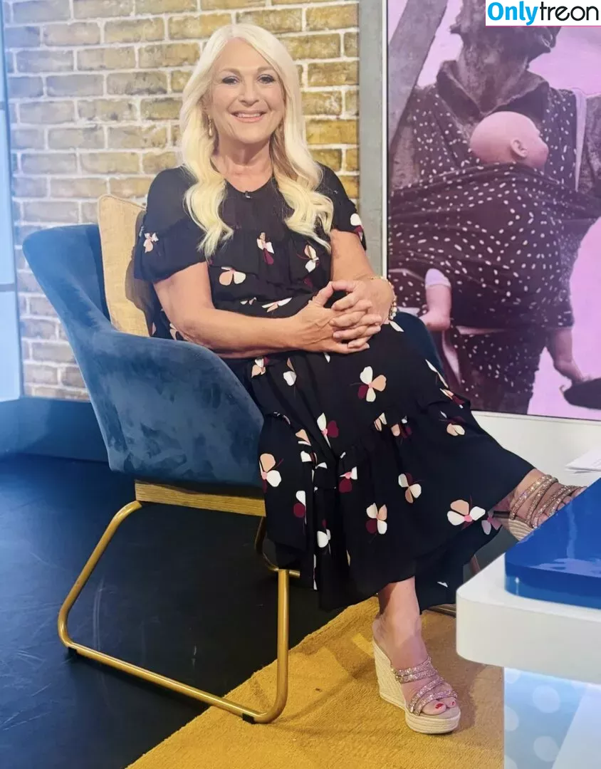 Vanessa Feltz голая photo #0026 (vanessafeltzofficial)