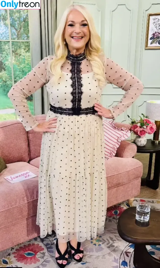 Vanessa Feltz nude photo #0041 (vanessafeltzofficial)