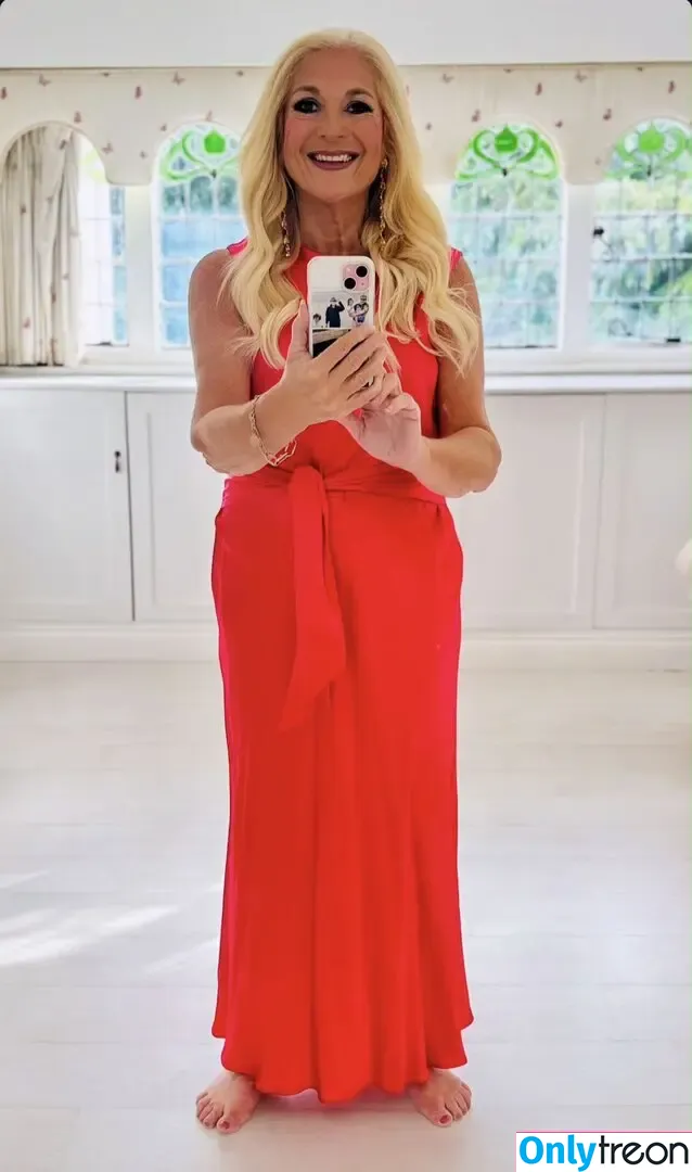 Vanessa Feltz nude photo #0042 (vanessafeltzofficial)