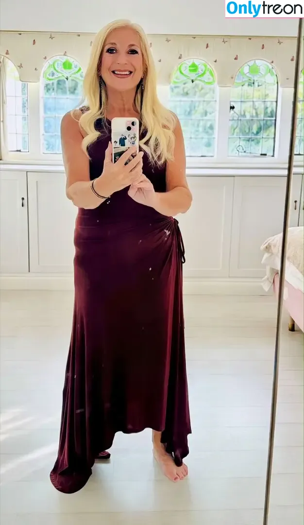 Vanessa Feltz nude photo #0045 (vanessafeltzofficial)