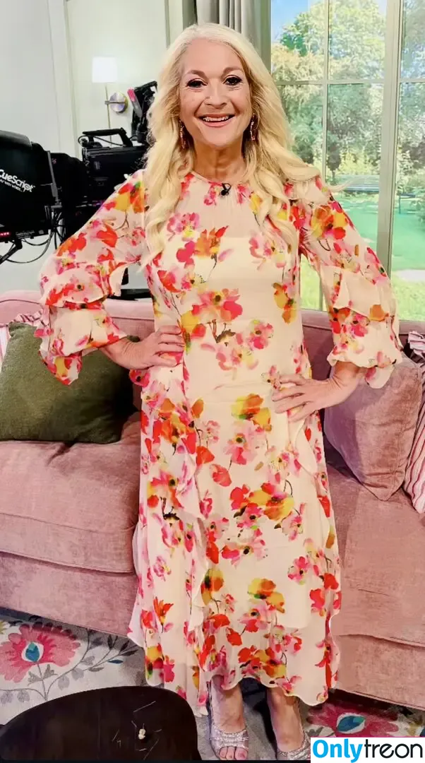 Vanessa Feltz nude photo #0049 (vanessafeltzofficial)