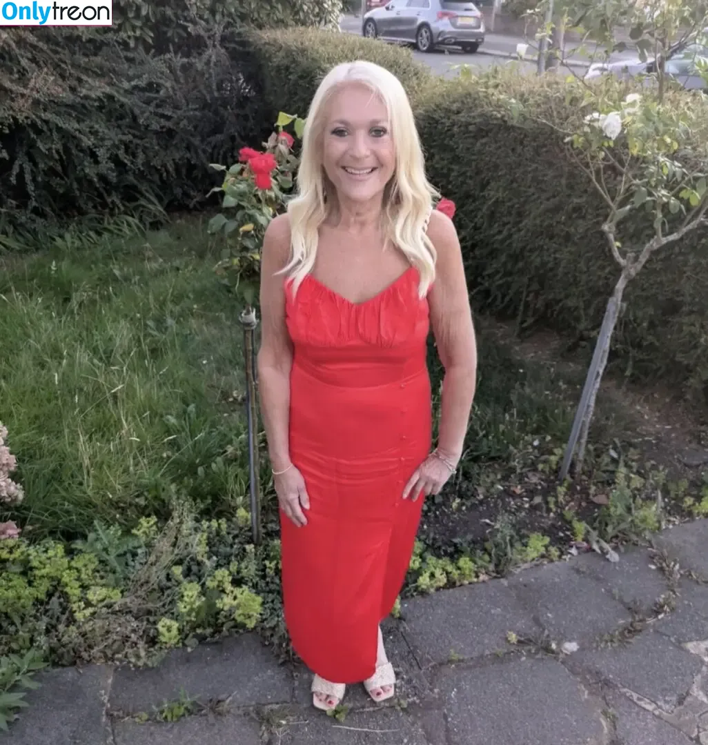 Vanessa Feltz nude photo #0077 (vanessafeltzofficial)