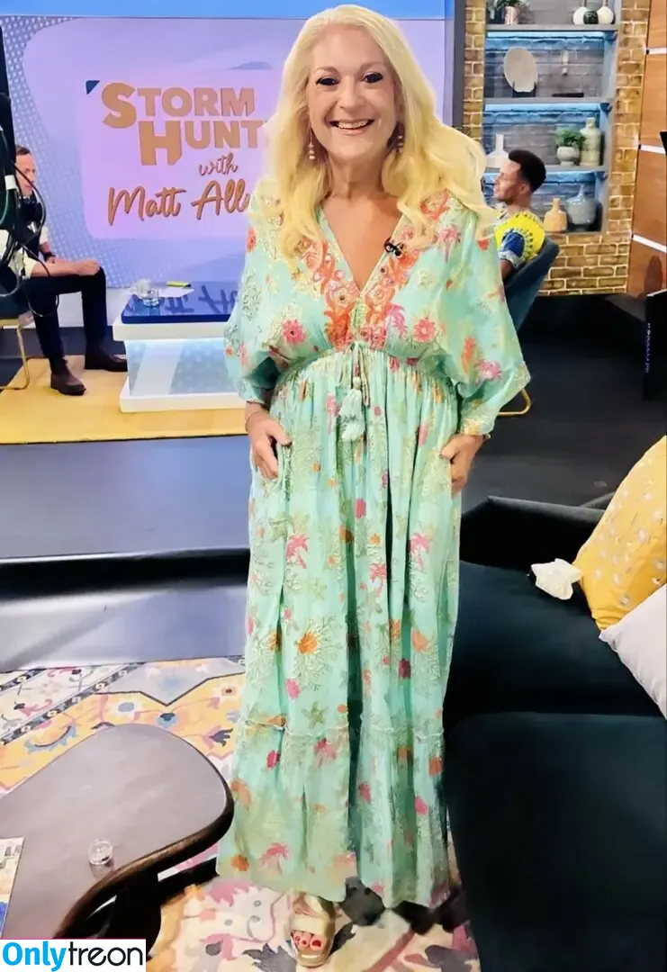 Vanessa Feltz nude photo #0082 (vanessafeltzofficial)