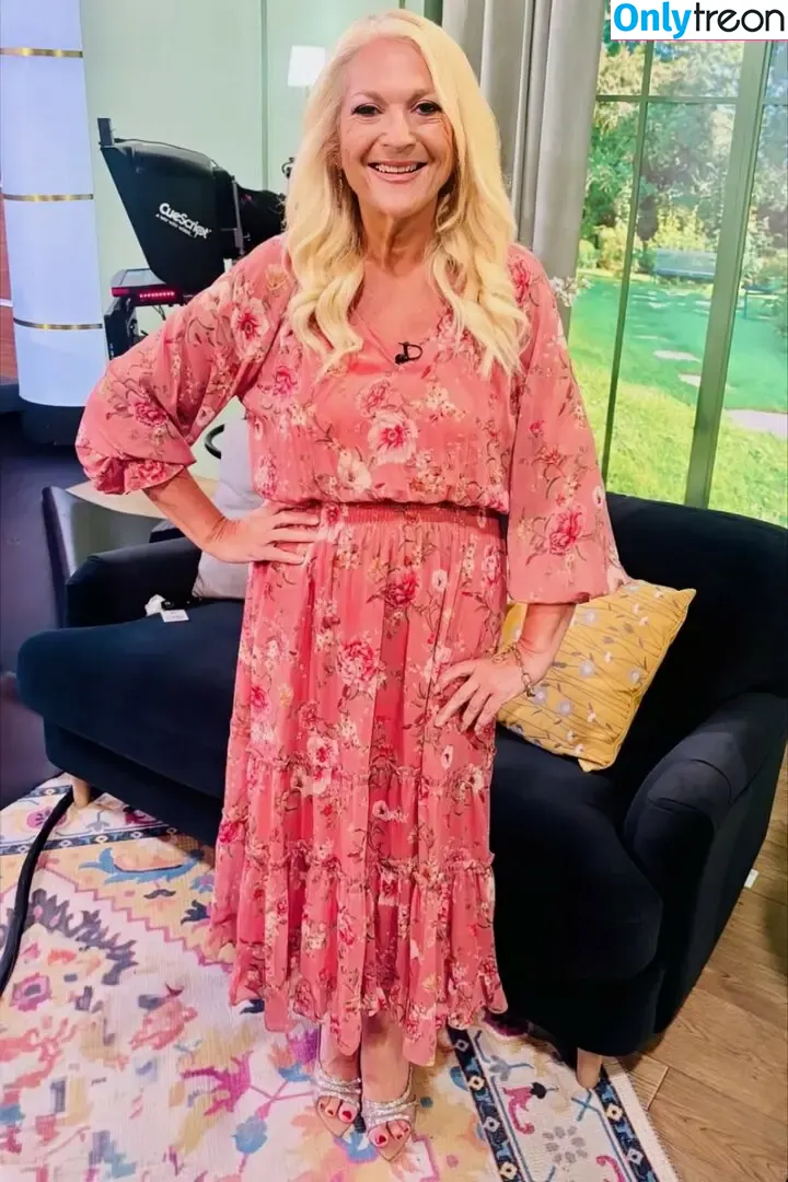 Vanessa Feltz nude photo #0087 (vanessafeltzofficial)