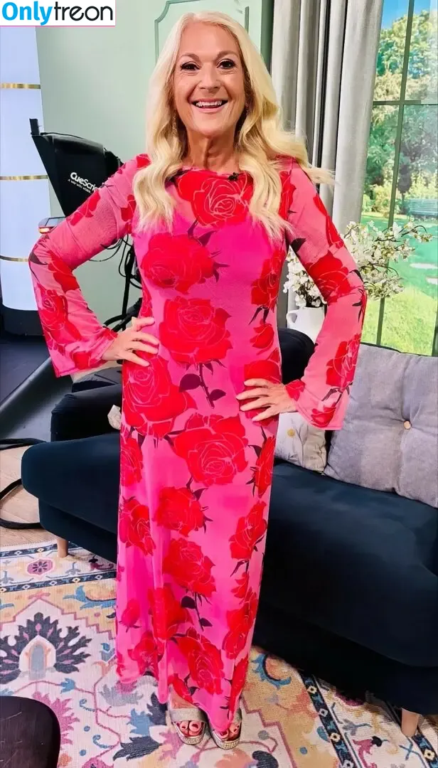 Vanessa Feltz nude photo #0095 (vanessafeltzofficial)
