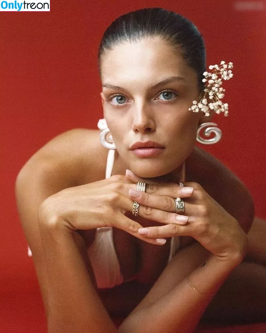 Vanessa Fuchs голая photo #0045 (vanessafuchs)