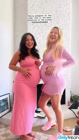 Vanessa Hudgens / VanessaHudgens фото голая #0361