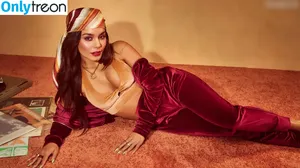 Vanessa Hudgens / VanessaHudgens фото голая #0523