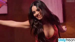 Vanessa Hudgens / VanessaHudgens фото голая #0527