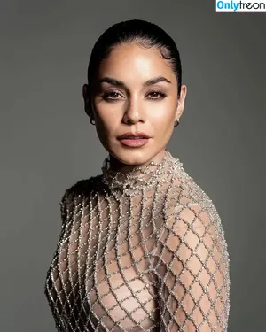 Vanessa Hudgens / VanessaHudgens фото голая #0646