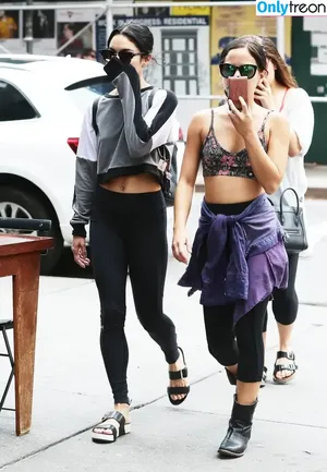 Vanessa Hudgens / VanessaHudgens фото голая #0766