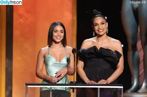 Vanessa Hudgens / VanessaHudgens фото голая #0804