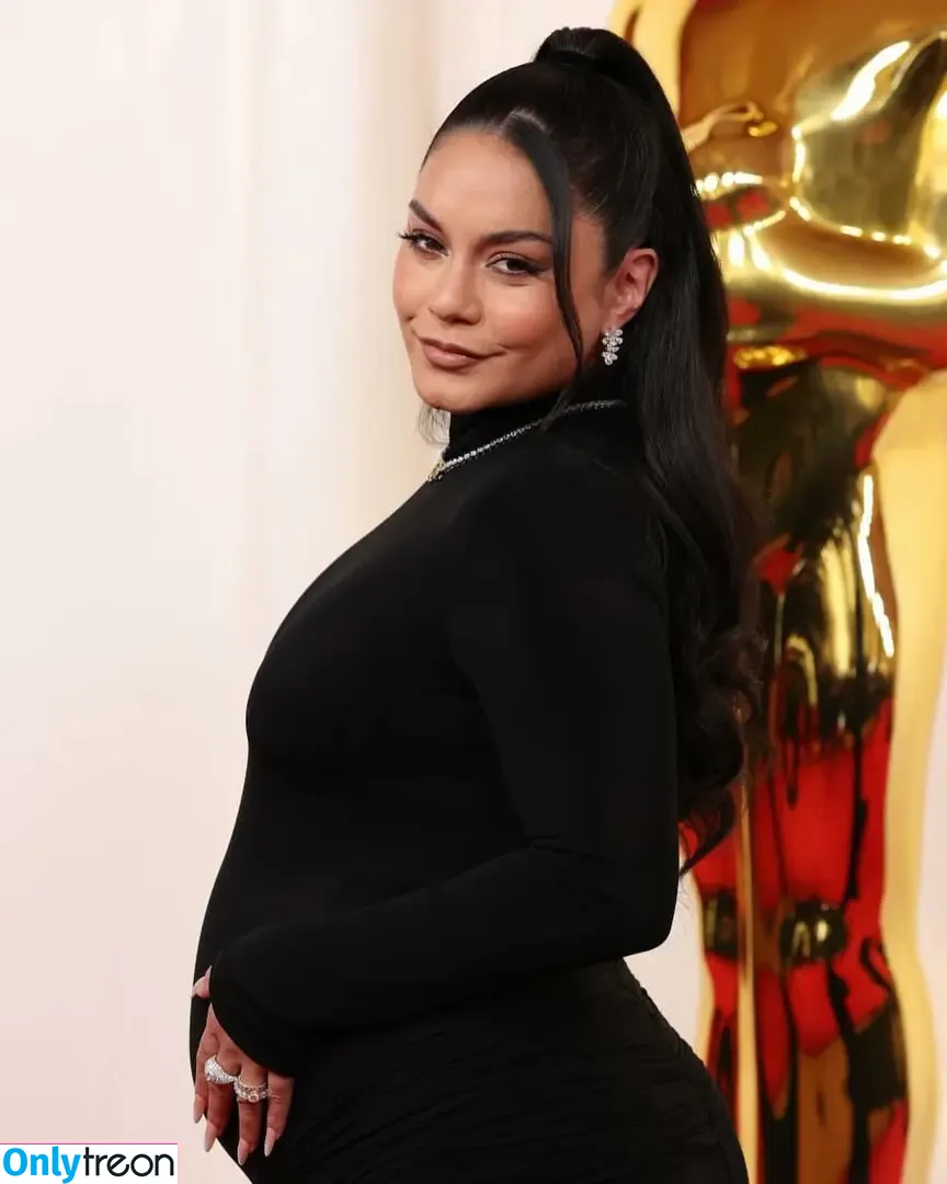 Vanessa Hudgens голая photo #0314 (VanessaHudgens)