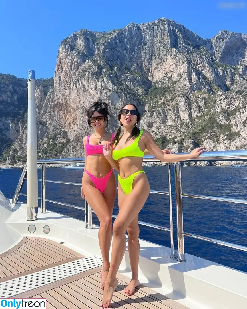 Vanessa Hudgens голая photo #0618 (VanessaHudgens)