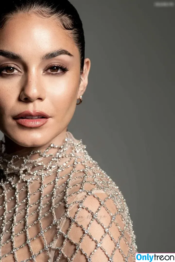 Vanessa Hudgens nude photo #0644 (VanessaHudgens)