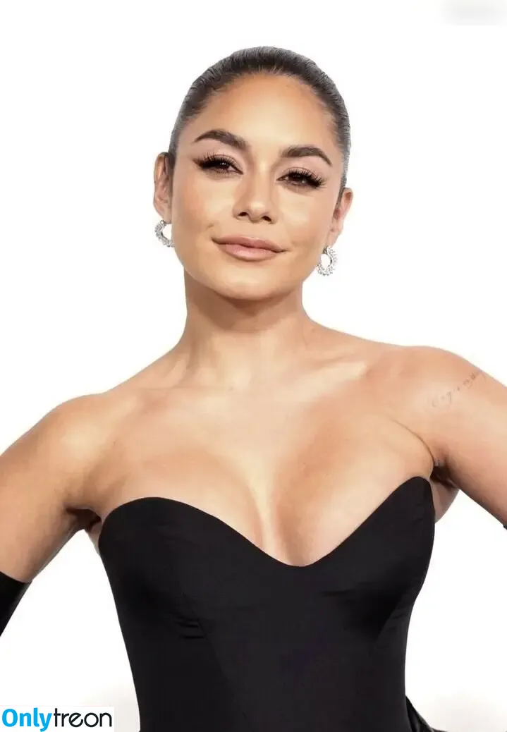 Vanessa Hudgens nude photo #0665 (VanessaHudgens)