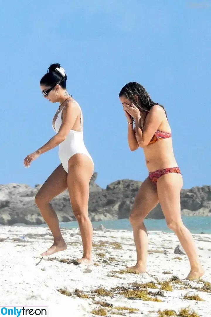 Vanessa Hudgens голая photo #0950 (VanessaHudgens)