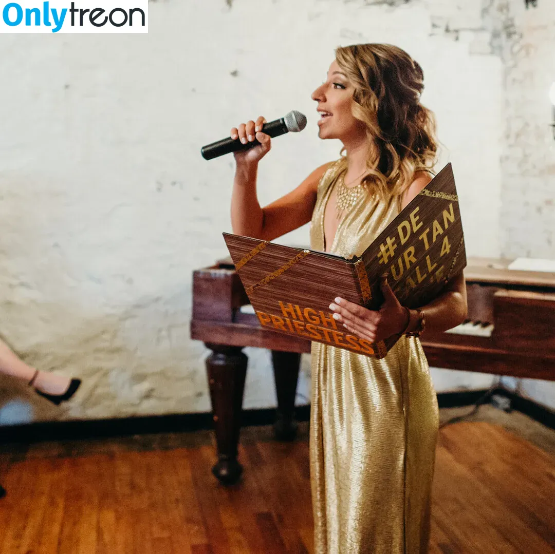 Vanessa Lengies голая photo #0012 (littlelengies)