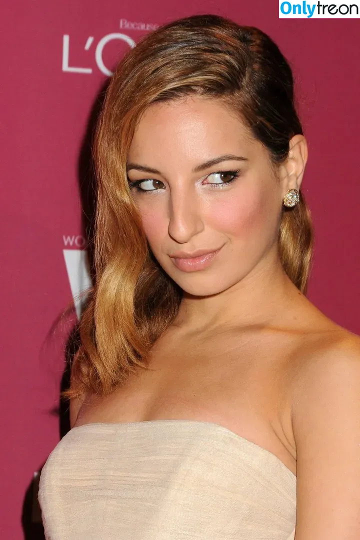 Vanessa Lengies голая photo #0017 (littlelengies)