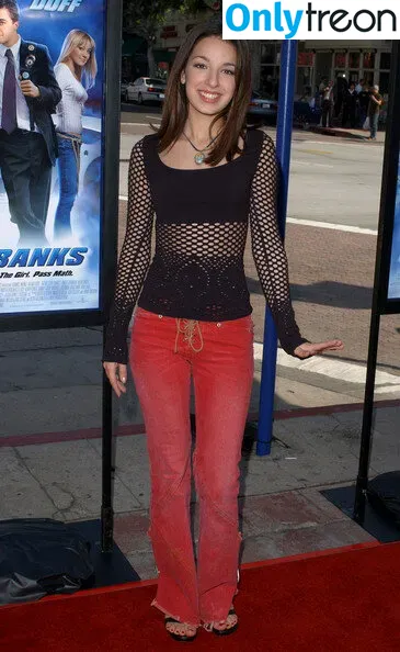 Vanessa Lengies голая photo #0027 (littlelengies)