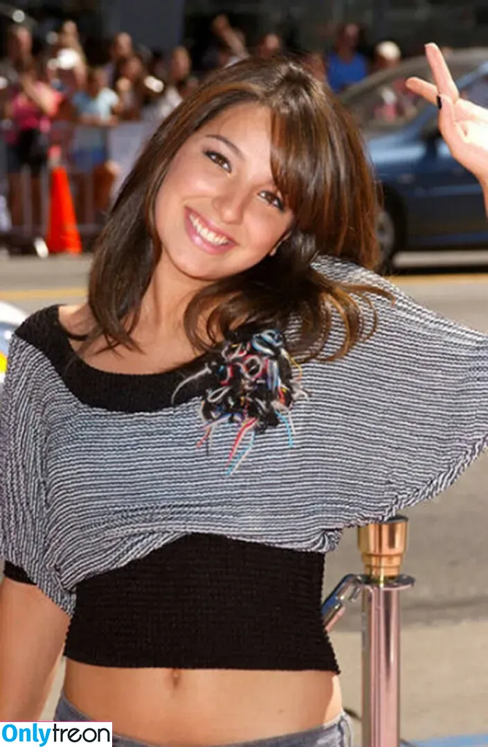 Vanessa Lengies голая photo #0031 (littlelengies)