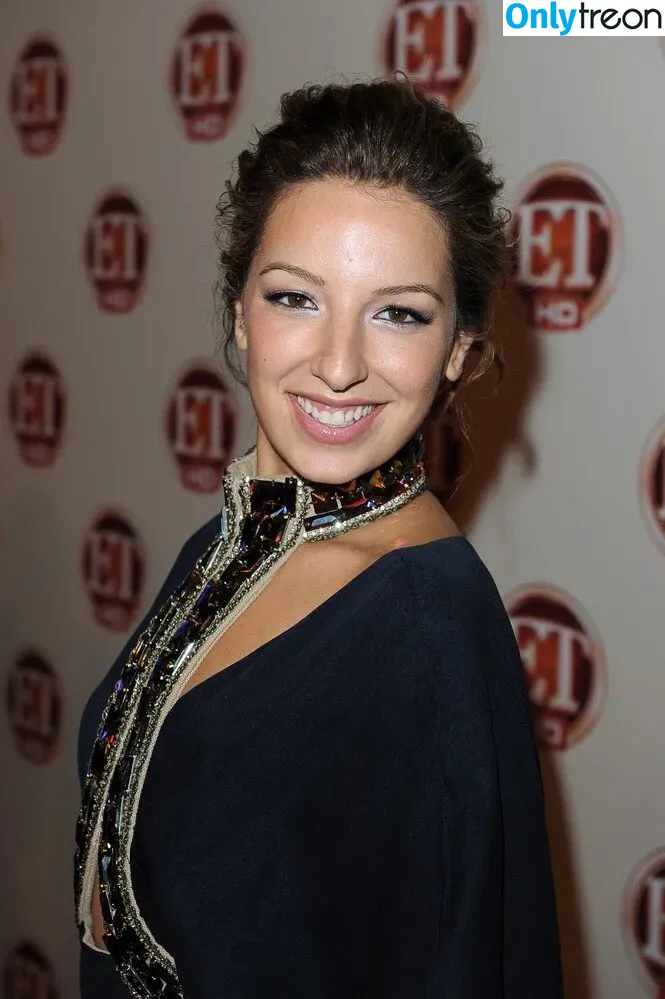 Vanessa Lengies голая photo #0036 (littlelengies)