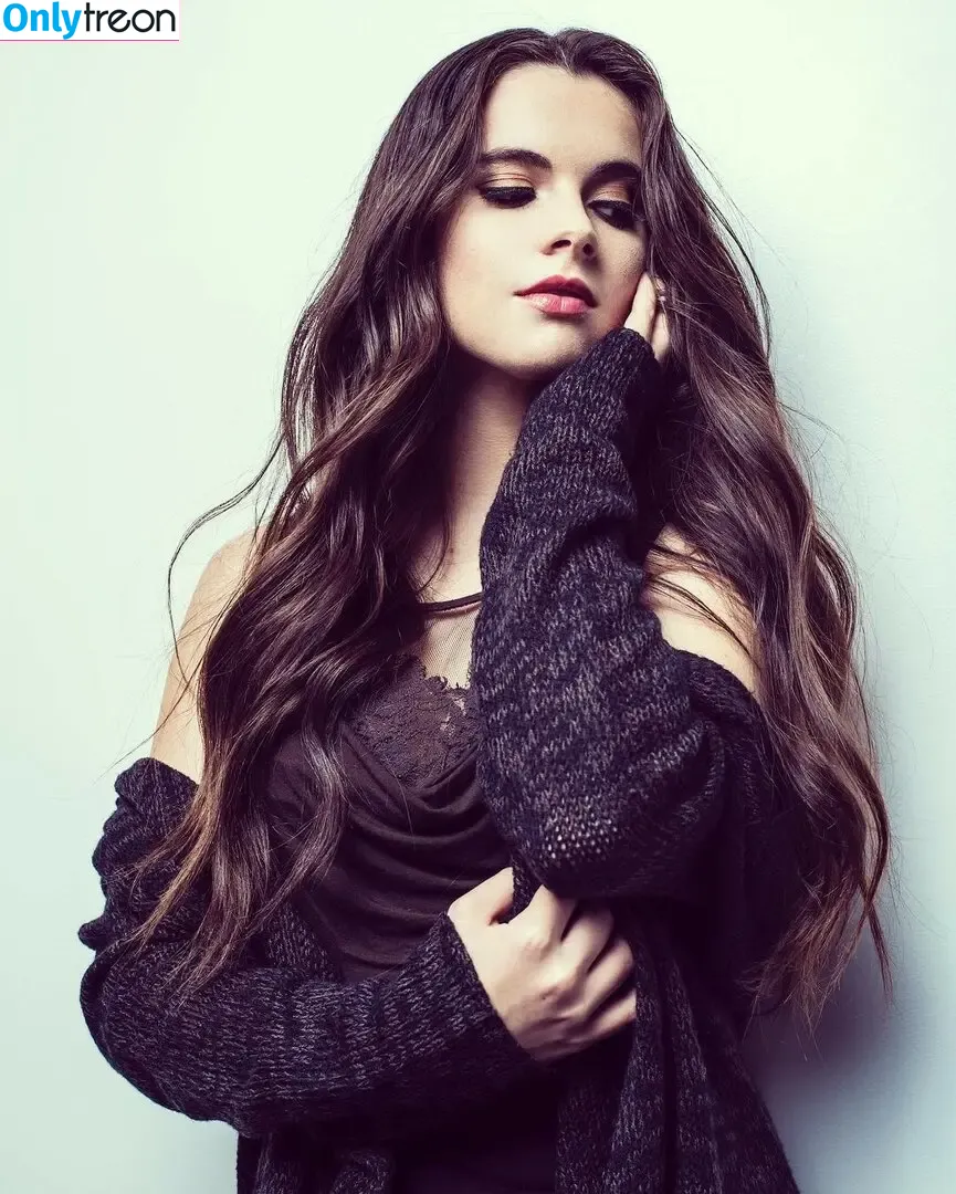 Vanessa Marano голая photo #0055 (vanessamarano)