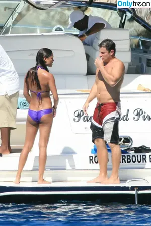 Vanessa Minnillo / vanessalachey nude photo #0015