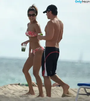 Vanessa Minnillo / vanessalachey nude photo #0035