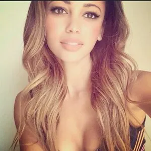 Vanessa Morgan / vanessamorgan фото голая #0009