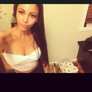 Vanessa Morgan / vanessamorgan фото голая #0048
