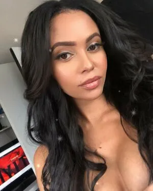 Vanessa Morgan / vanessamorgan nude photo #0130