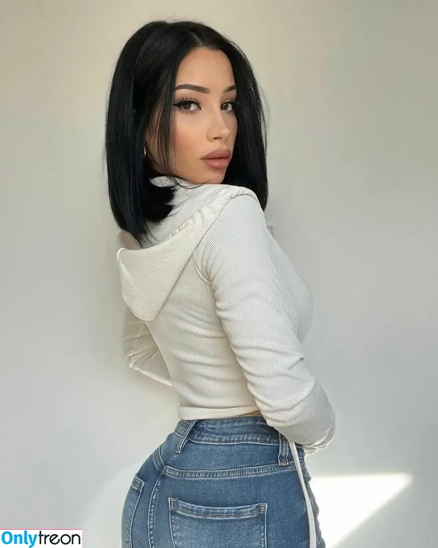 Vanessa Ouerhani голая photo #0003 (vanessa.o___ / vanessa.ou)