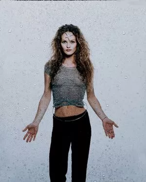 Vanessa Paradis / vanessa.paradis nude photo #0016