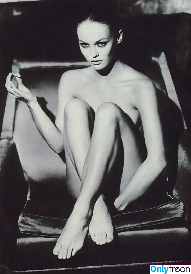 Vanessa Paradis голая photo #0001 (vanessa.paradis)