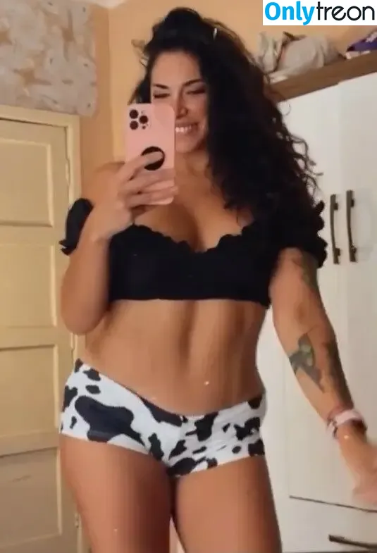 Vanessa Sofia nude photo #0005 (vanessaasofia)