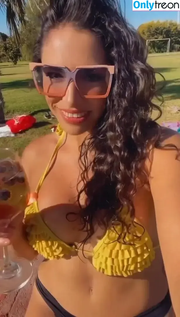 Vanessa Sofia голая photo #0034 (vanessaasofia)