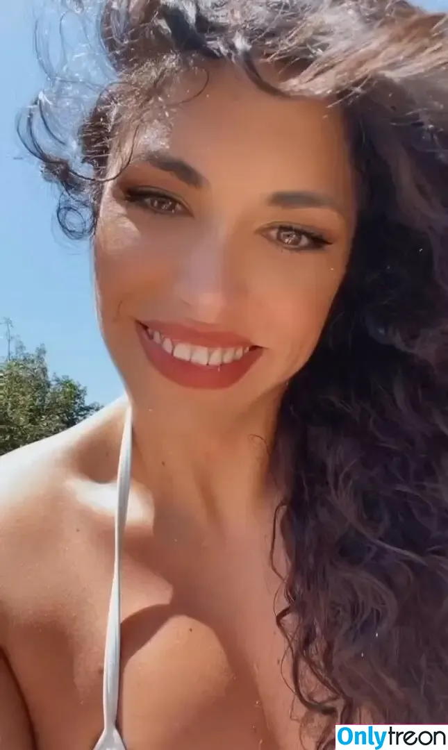 Vanessa Sofia голая photo #0048 (vanessaasofia)