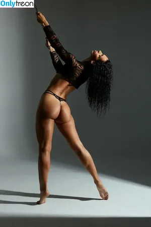 Vanessa Villegas / vanessavillegasofficial nude photo #0045