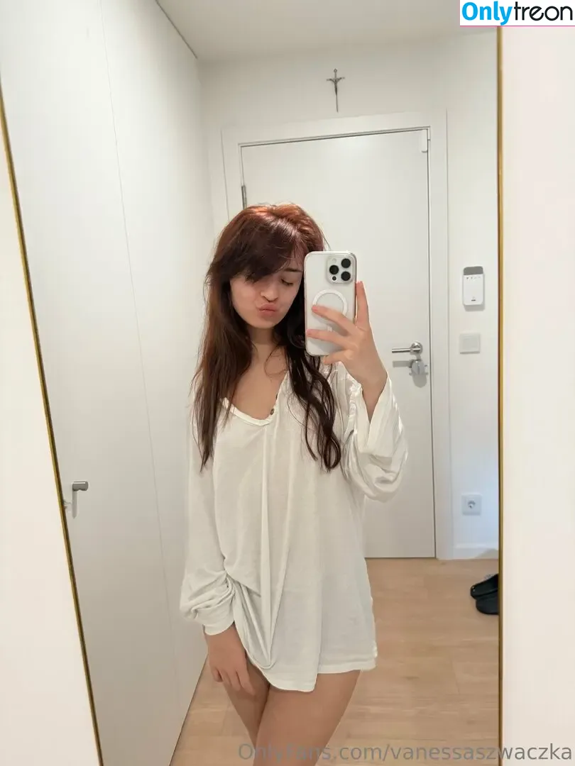 vanessaszwaczka голая photo #0172 (vanessaszwaczka)