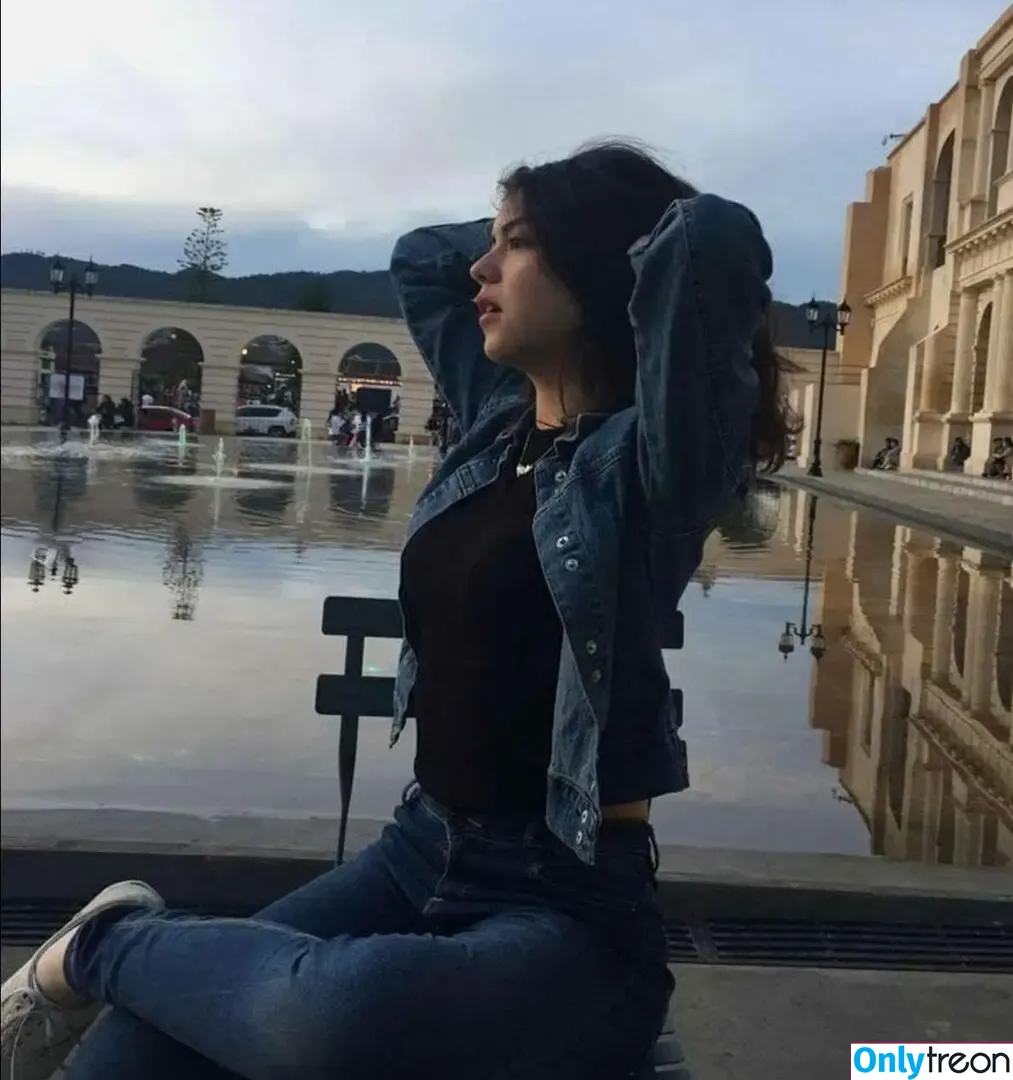 Vaniasse голая photo #0006 (vanesssa)