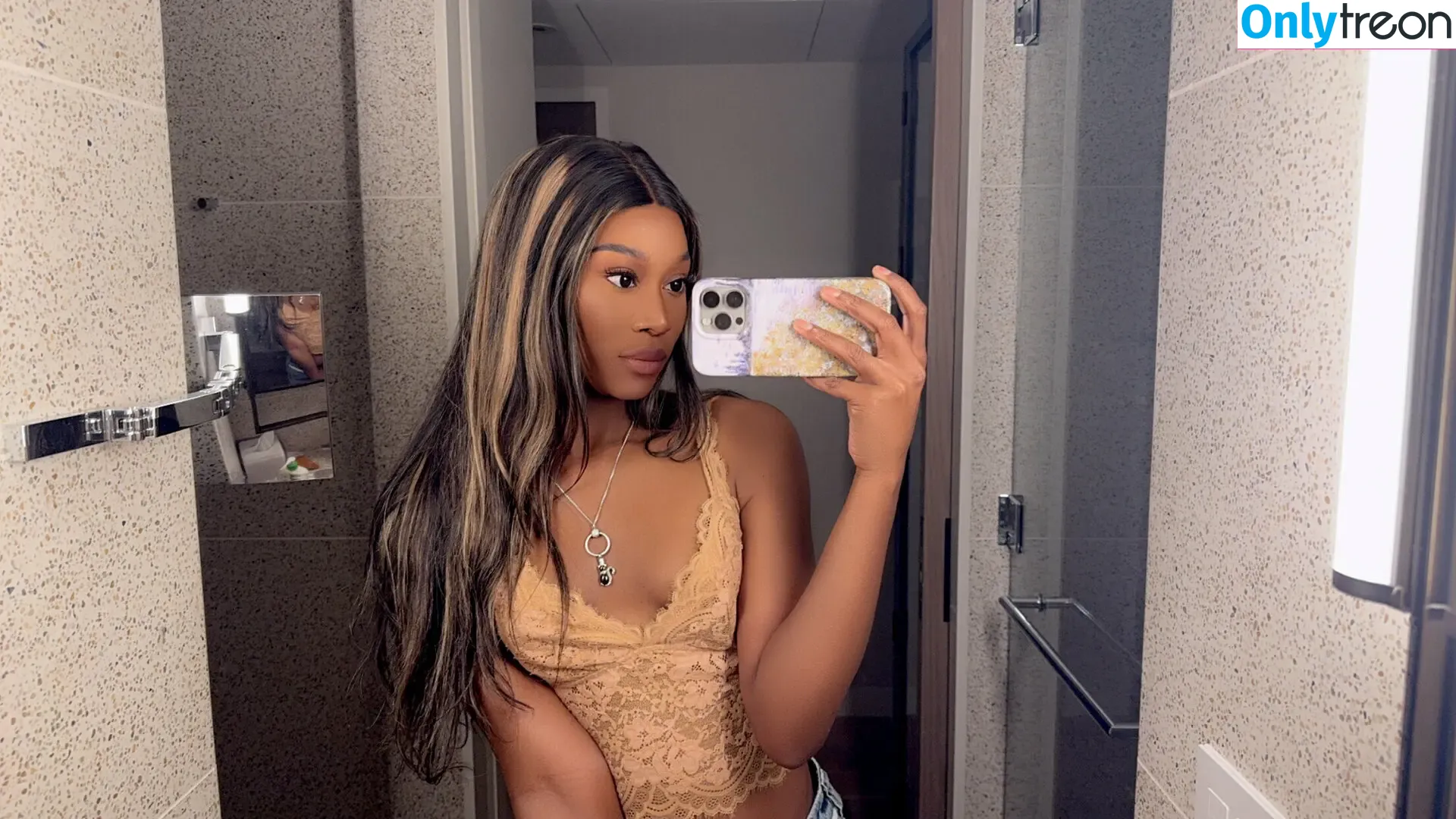 Vanniall nude photo #1183 (vannialll)