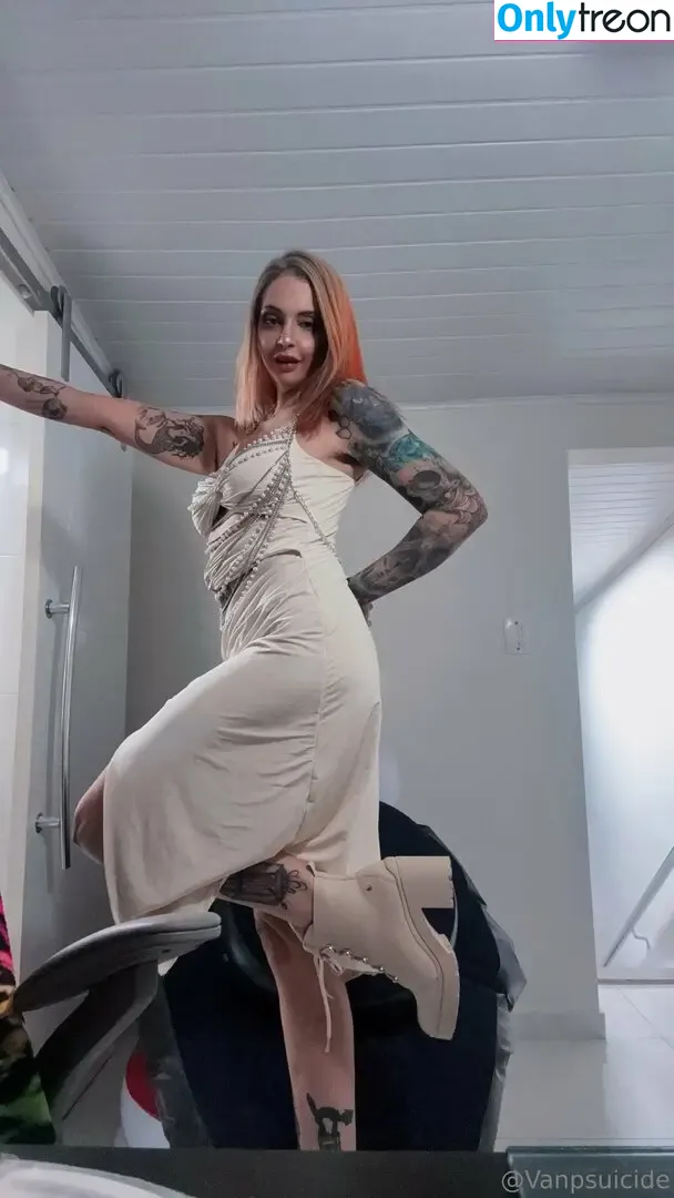 vanplive nude photo #0119 (vanplive)
