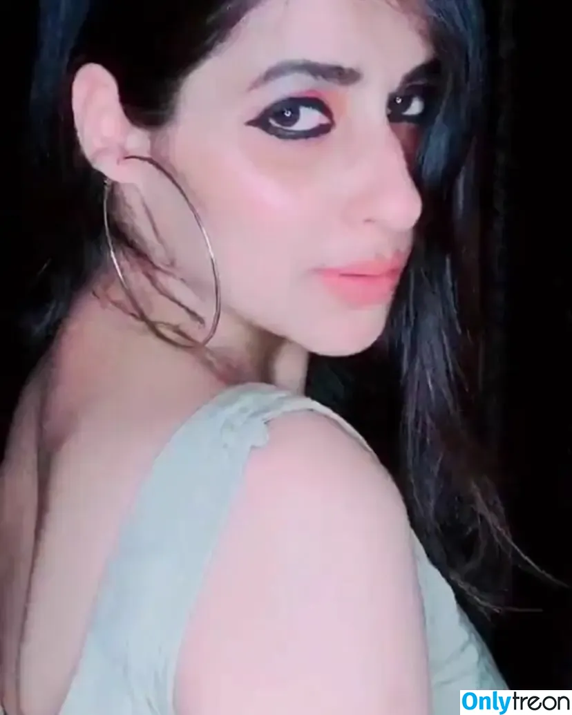 Vansheen Verma Sumbriya nude photo #0033 (vansheen_sumbriya / vansheen_verma)