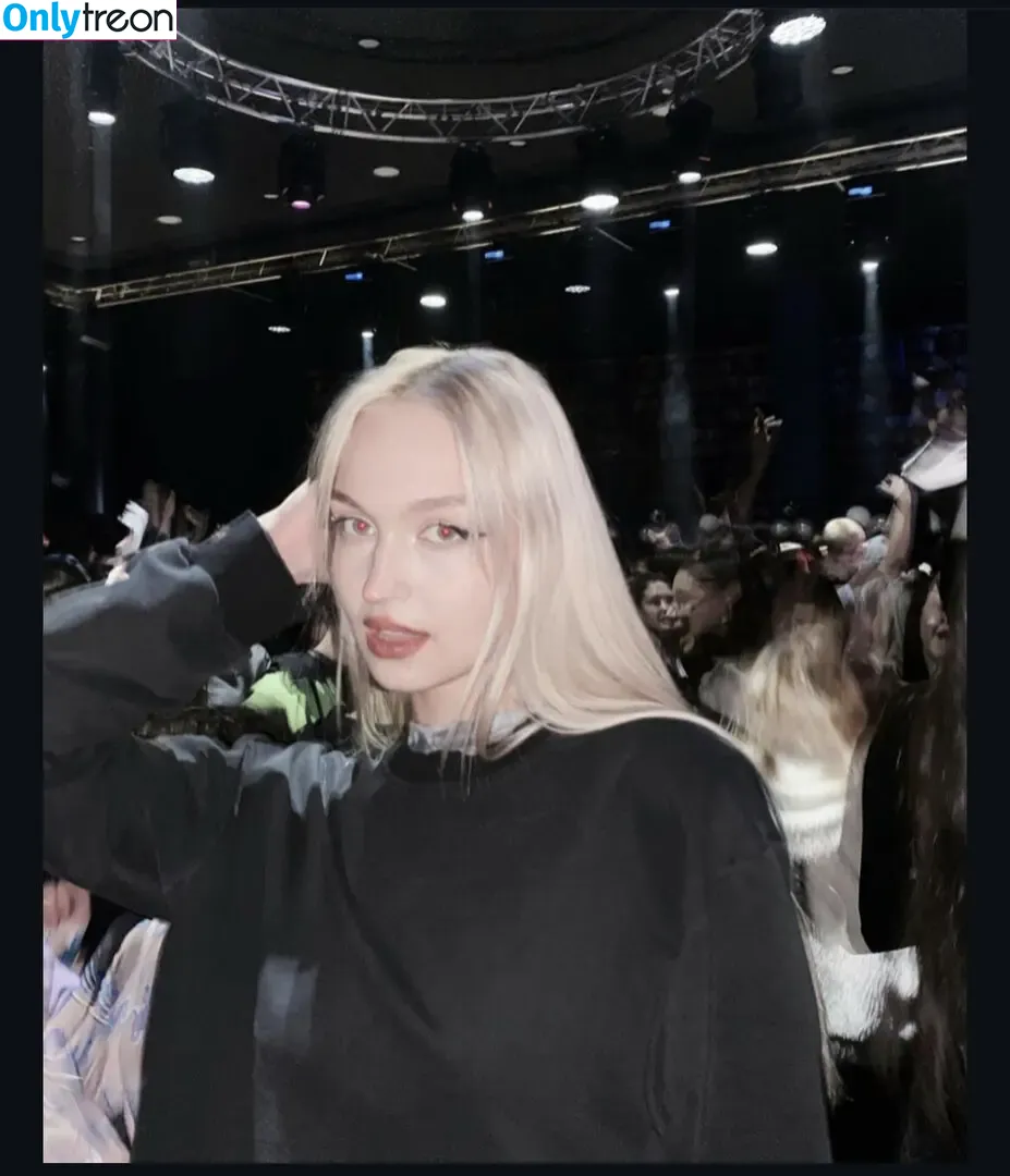 vantaesll голая photo #0004 (sasha (dancer for vixxene)