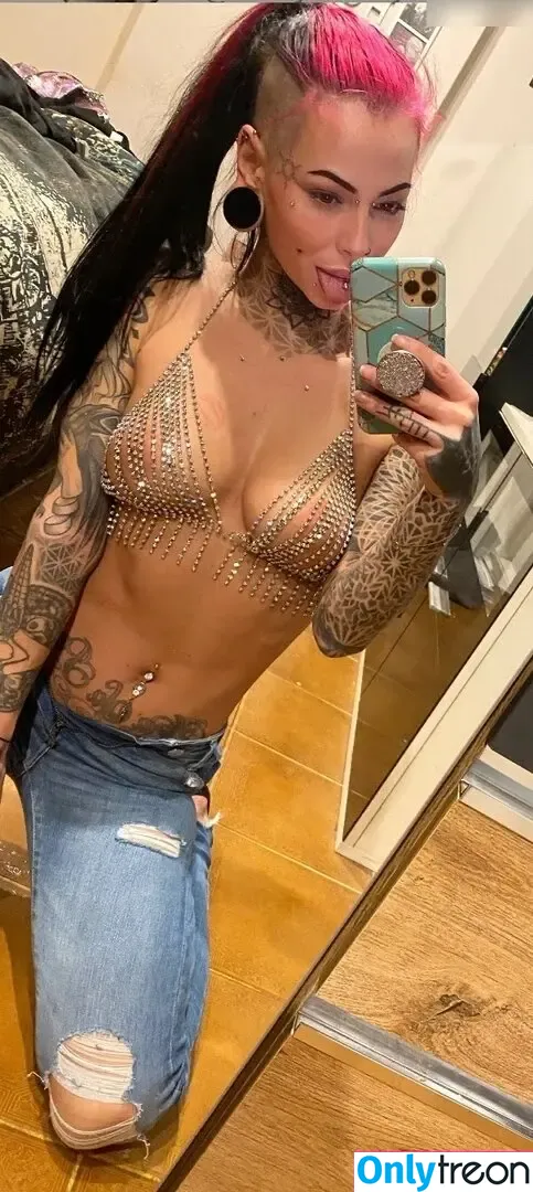 Vanyvanity nude photo #0020 (Vanyvanity)