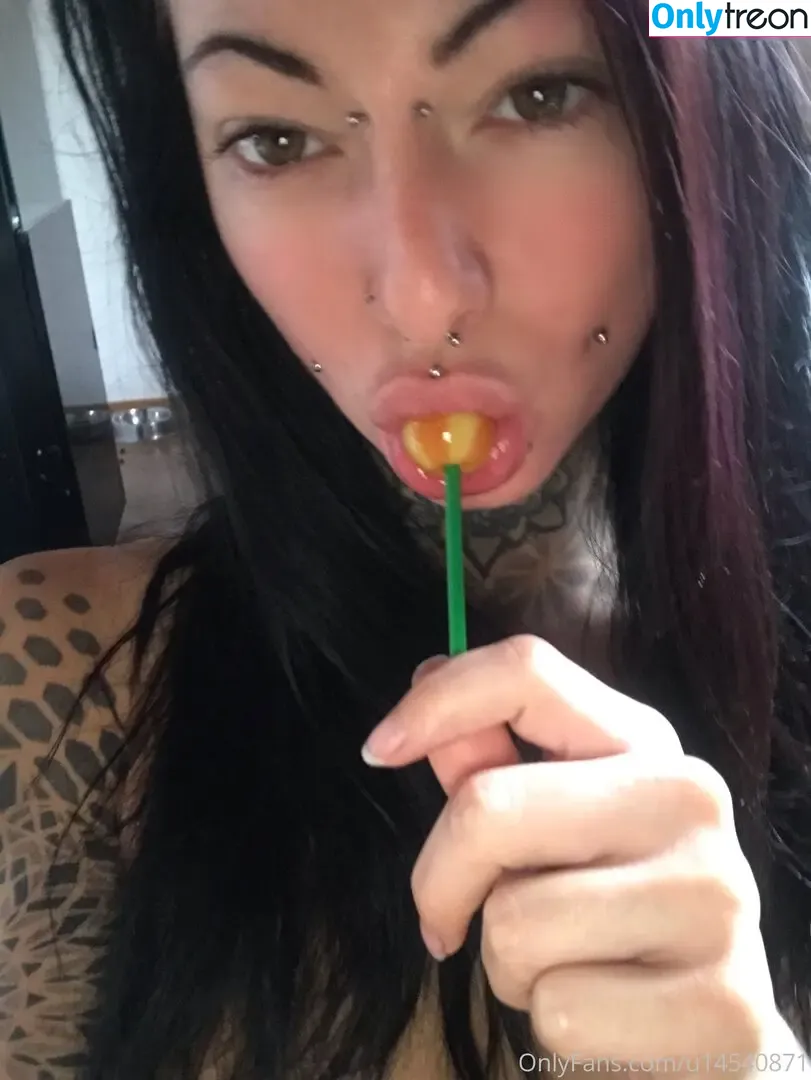 Vanyvanity nude photo #0090 (Vanyvanity)