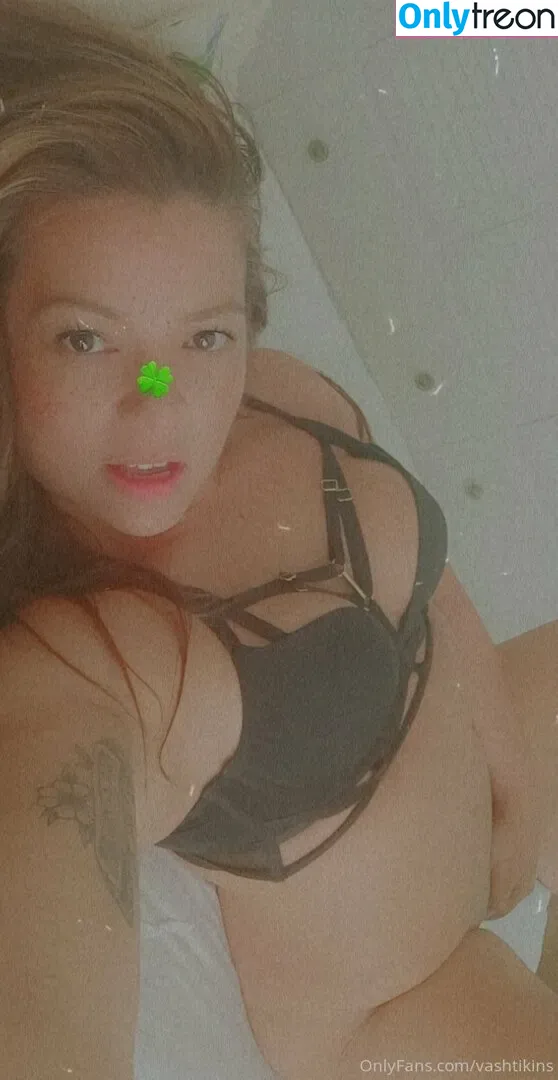 vashtikins голая photo #0013 (vashtihawkins)